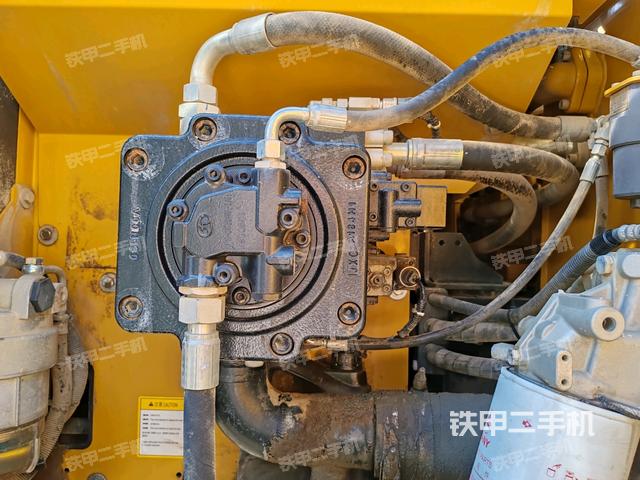 液壓泵室（大件艙室）