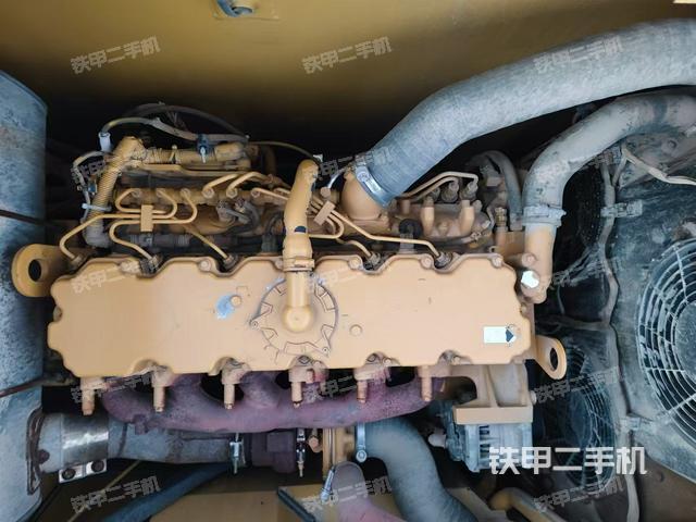 發(fā)動機整體俯視(整機外觀) 發(fā)動機整體俯視(整機外觀)