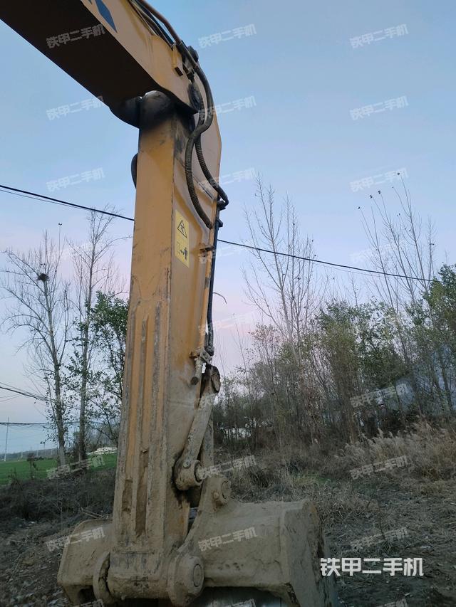大臂整體?右側(cè)(工作和回轉(zhuǎn)裝置) 大臂整體?右側(cè)(工作和回轉(zhuǎn)裝置)