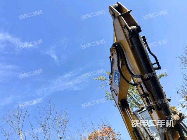 小臂整體左后（工作和回轉(zhuǎn)裝置）