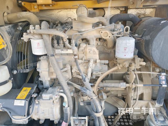 發(fā)動(dòng)機(jī)室（上車部件）