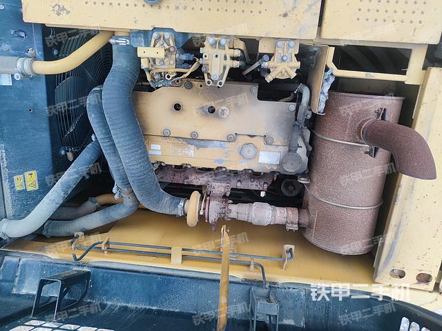 發(fā)動(dòng)機(jī)整體俯視(整機(jī)外觀) 發(fā)動(dòng)機(jī)整體俯視(整機(jī)外觀)