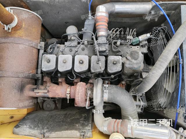 氣門室蓋螺絲特寫（上車部件）