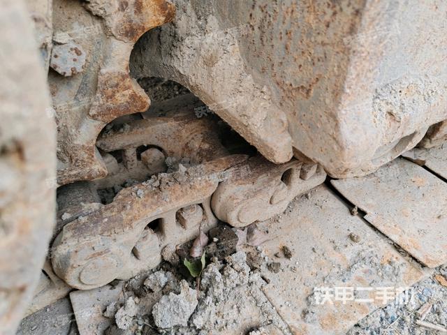 右側(cè)履帶整體（行走機構(gòu)）