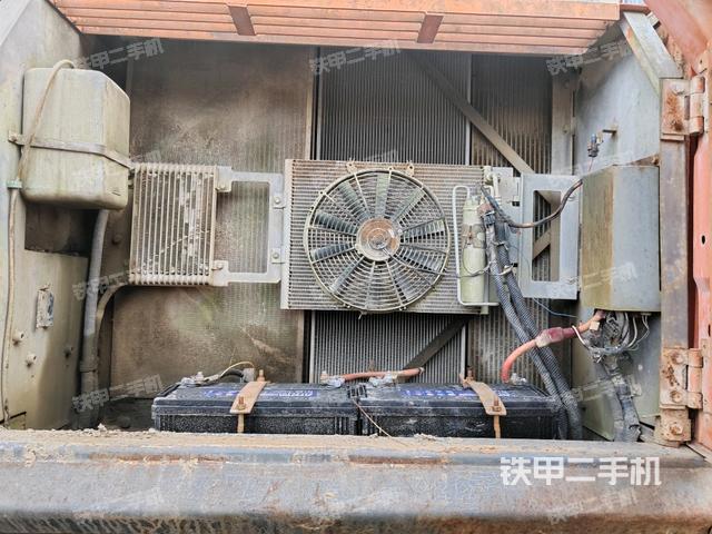 液壓泵室（大件艙室）