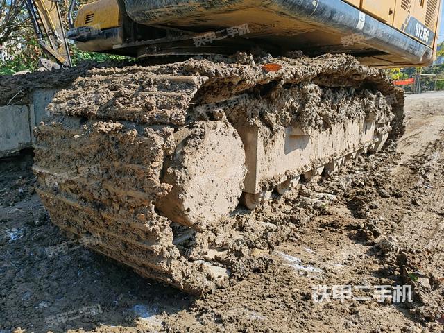 右側(cè)履帶整體（行走機(jī)構(gòu)）