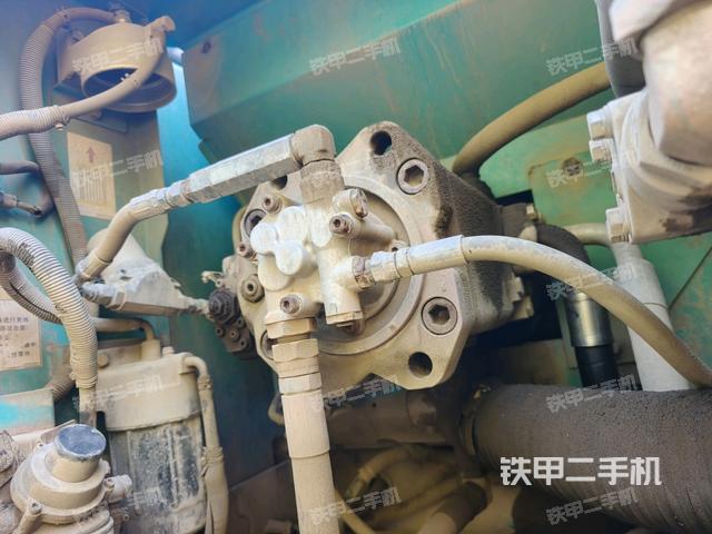 液壓泵斜45?左(大件艙室) 液壓泵斜45?左(大件艙室)