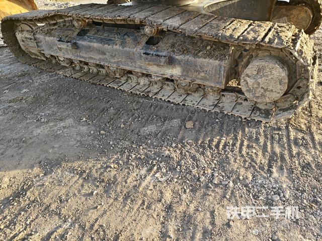 右側(cè)行走馬達(dá)蓋板(行走機(jī)構(gòu)) 右側(cè)行走馬達(dá)蓋板(行走機(jī)構(gòu))