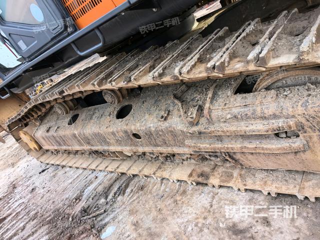 左驅(qū)動(dòng)輪(行走機(jī)構(gòu)) 左驅(qū)動(dòng)輪(行走機(jī)構(gòu))