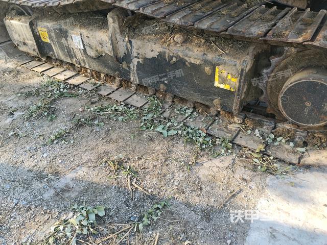 左側(cè)履帶整體?（行走機(jī)構(gòu)）