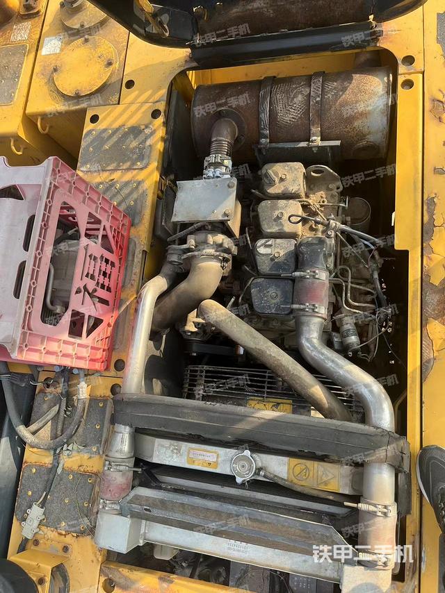 發(fā)動(dòng)機(jī)整體俯視(整機(jī)外觀) 發(fā)動(dòng)機(jī)整體俯視(整機(jī)外觀)