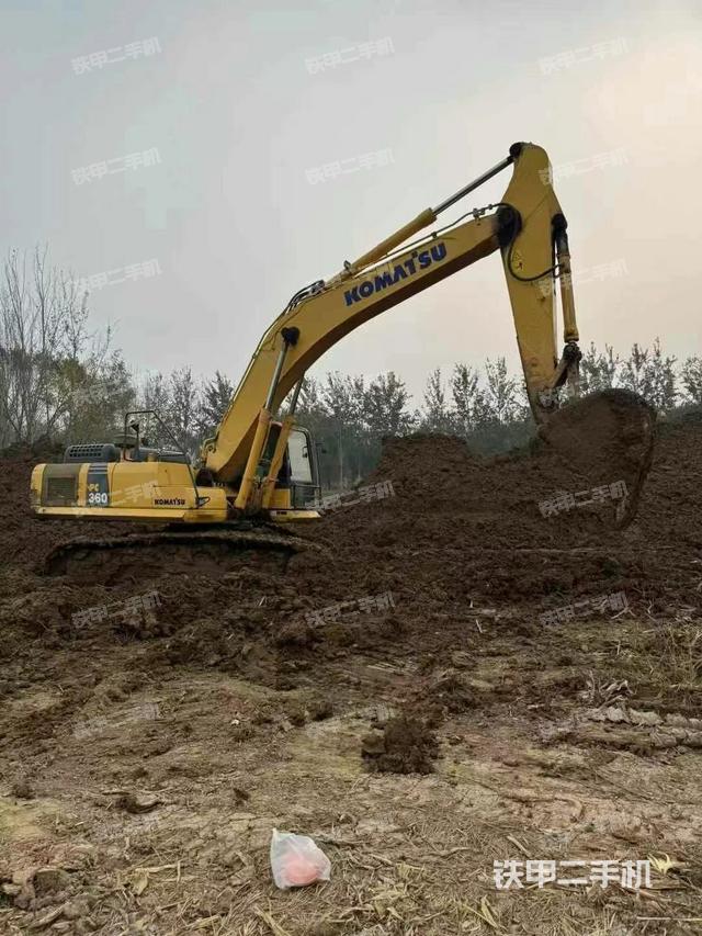 駕駛室頂部（整機外觀）