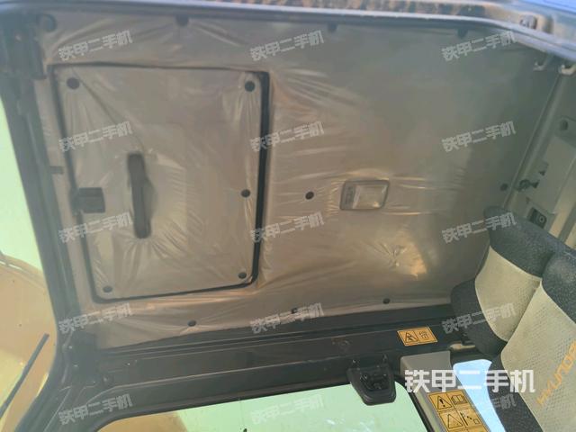 頂棚整體（駕駛室部分）