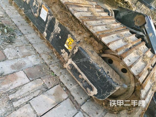 左側(cè)行走馬達(dá)蓋板（行走機(jī)構(gòu)）