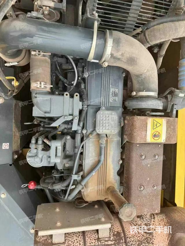 發(fā)動機整體俯視（整機外觀）