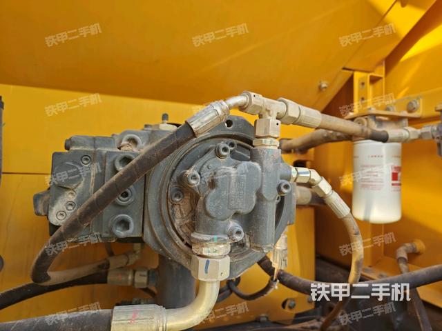 液壓泵室(大件艙室) 液壓泵室(大件艙室)