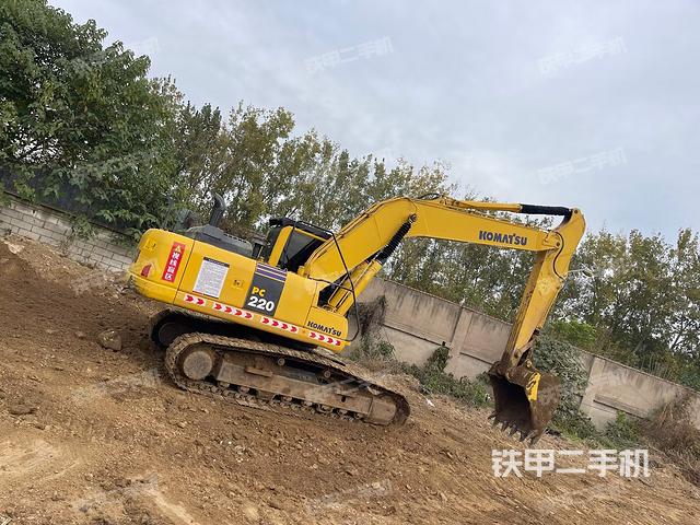 整機(jī)右后45°(整機(jī)外觀) 整機(jī)右后45°(整機(jī)外觀)