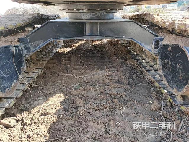 回轉(zhuǎn)馬達和主控閥（整機外觀）