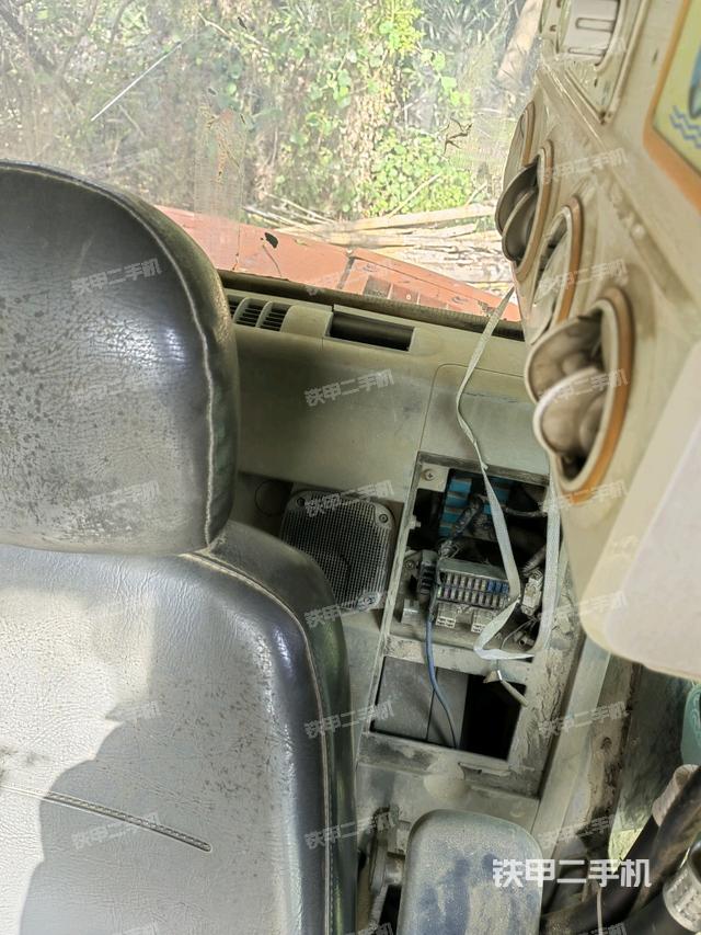 頂棚整體（駕駛室部分）