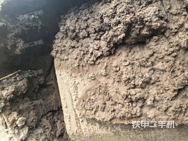 右側行走馬達蓋板（行走機構）