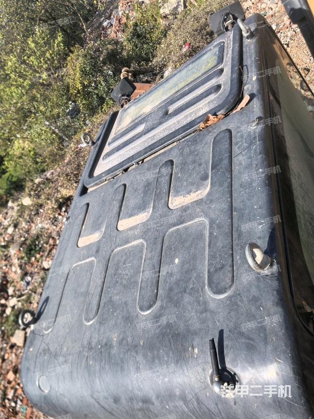 駕駛室頂部俯視(上車部件) 駕駛室頂部俯視(上車部件)