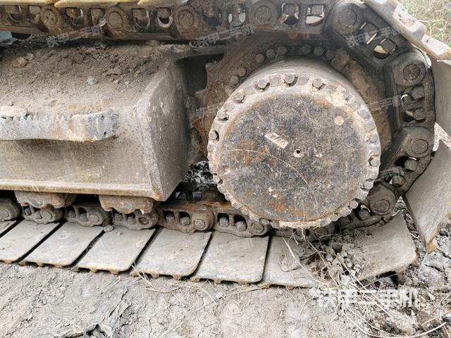 左驅(qū)動(dòng)輪（行走機(jī)構(gòu)）