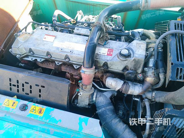 發(fā)動機整體俯視(整機外觀) 發(fā)動機整體俯視(整機外觀)