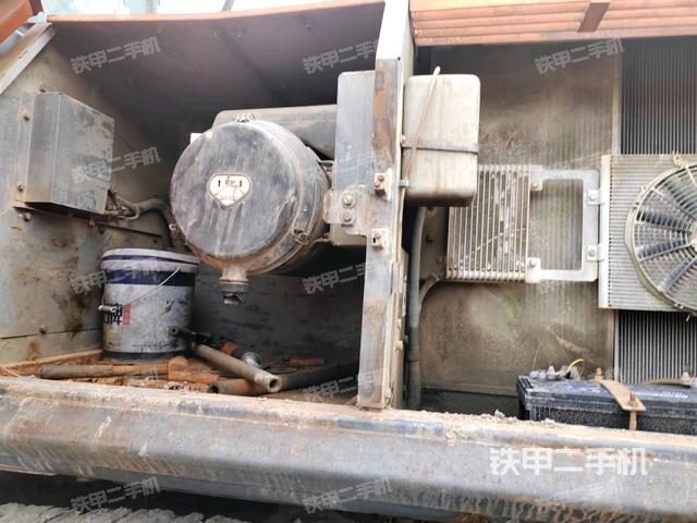 液壓泵斜45?左（大件艙室）