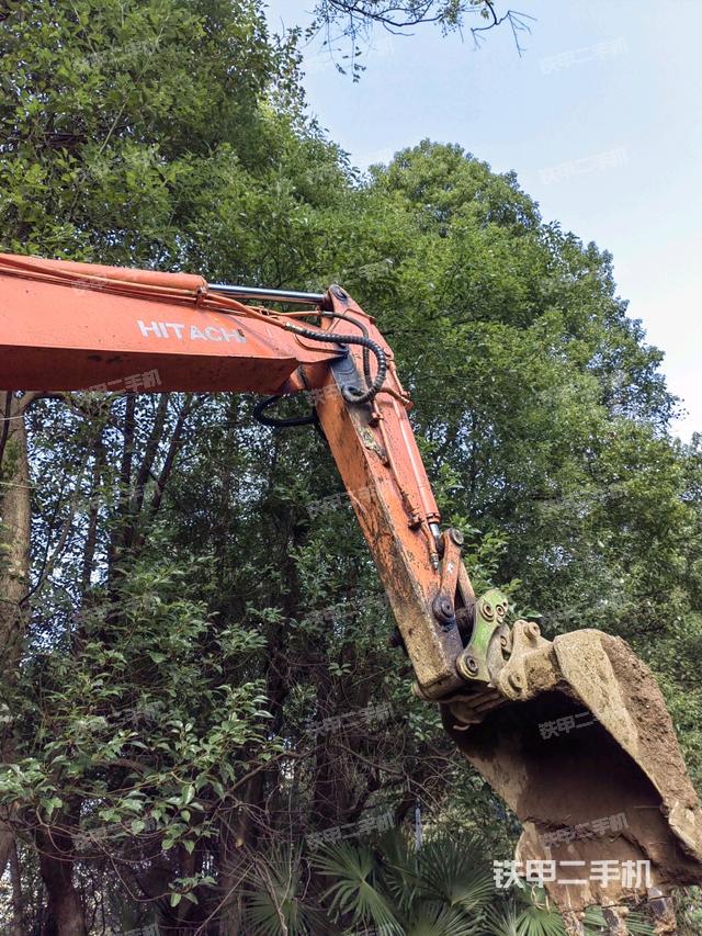 小臂整體左后（工作和回轉(zhuǎn)裝置）