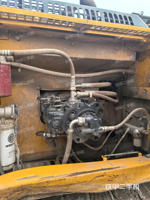 液壓泵斜45?左（大件艙室）