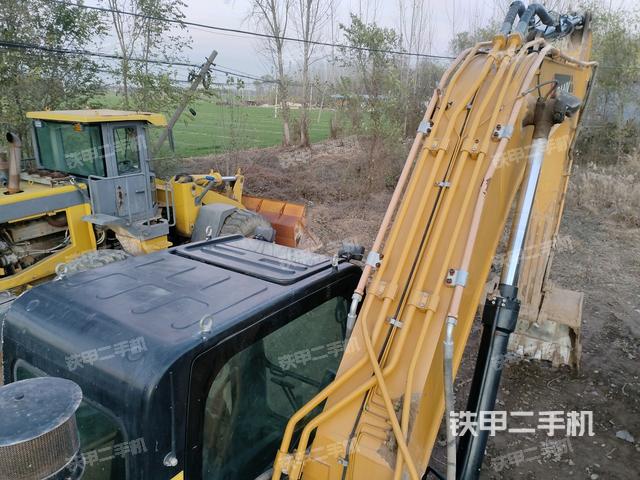 駕駛室頂部俯視(上車部件) 駕駛室頂部俯視(上車部件)