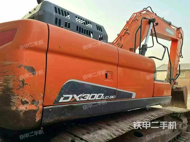 整機右后45°（整機外觀）