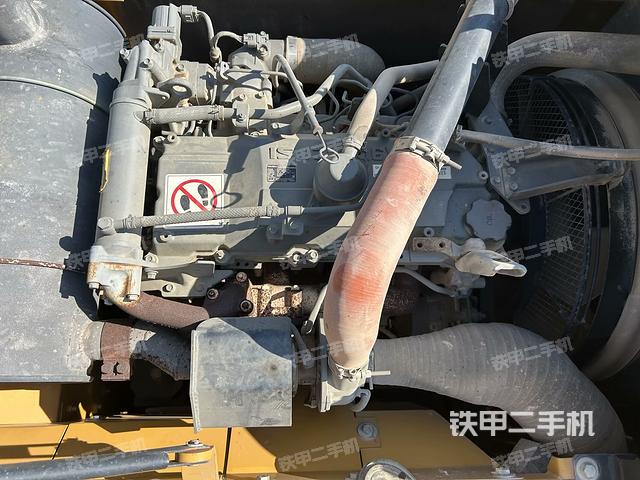 發(fā)動機整體俯視(整機外觀) 發(fā)動機整體俯視(整機外觀)