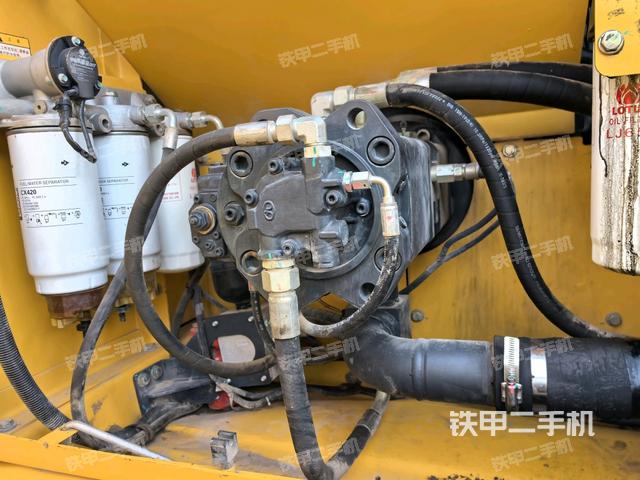 液壓泵斜45?左(大件艙室) 液壓泵斜45?左(大件艙室)