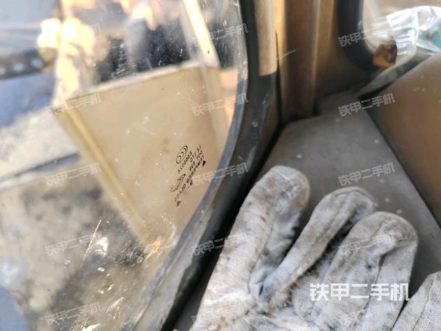 前擋風玻璃標 （駕駛室部分）