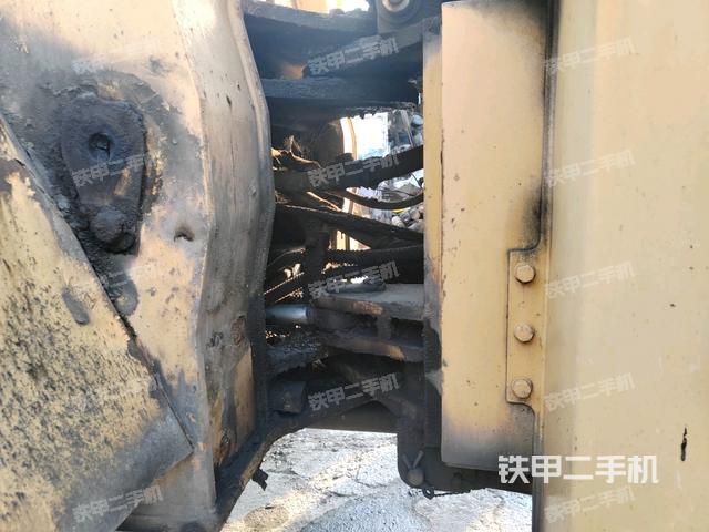 前驅動橋（液壓/傳動系統(tǒng)）