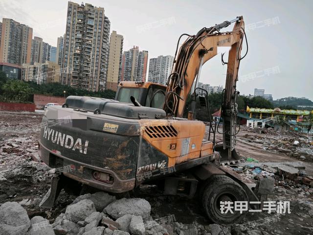 右后45(整機外觀) 右后45(整機外觀)