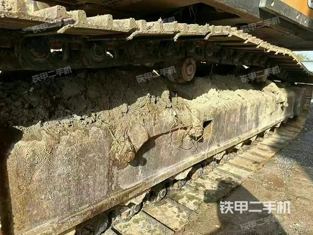 單側(cè)履帶整體（整機(jī)外觀）