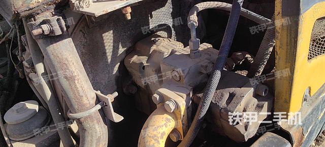 駕駛室頂部（整機(jī)外觀）