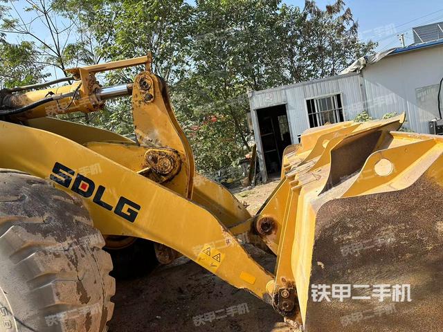 工作裝置整體(整機外觀及大件) 工作裝置整體(整機外觀及大件)
