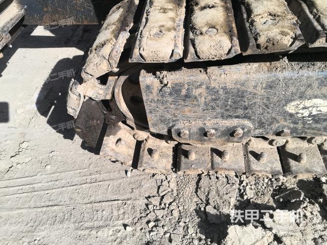 右導向輪（行走機構(gòu)）