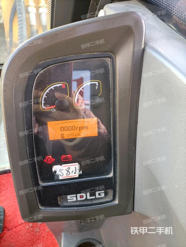 顯示屏?(駕駛室部分) 顯示屏?(駕駛室部分)