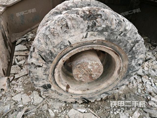 左驅動輪(行走機構) 左驅動輪(行走機構)