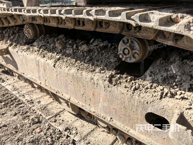 右側(cè)履帶整體（行走機(jī)構(gòu)）