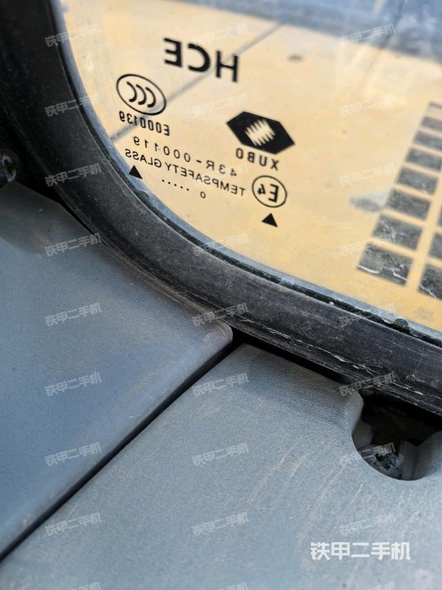 后窗玻璃角標(biāo)（駕駛室部分）