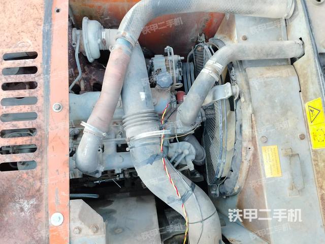 發(fā)動機整體俯視(整機外觀) 發(fā)動機整體俯視(整機外觀)