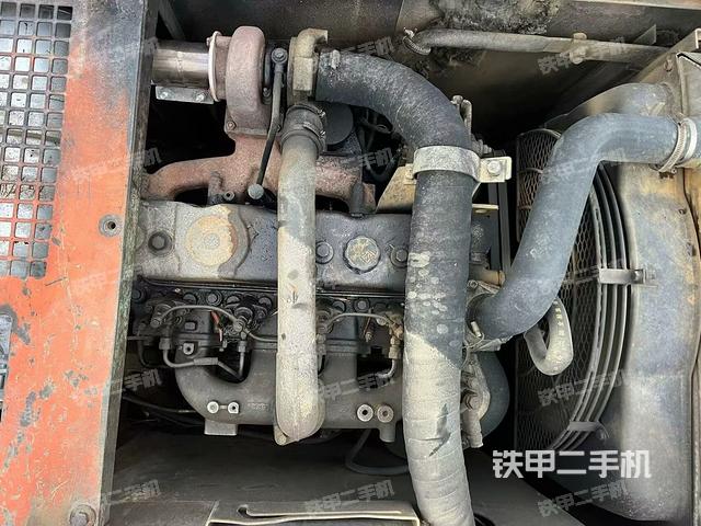 發(fā)動(dòng)機(jī)整體俯視(整機(jī)外觀) 發(fā)動(dòng)機(jī)整體俯視(整機(jī)外觀)