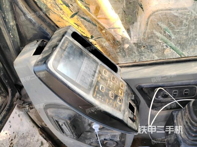 后窗玻璃角標(biāo)（駕駛室部分）