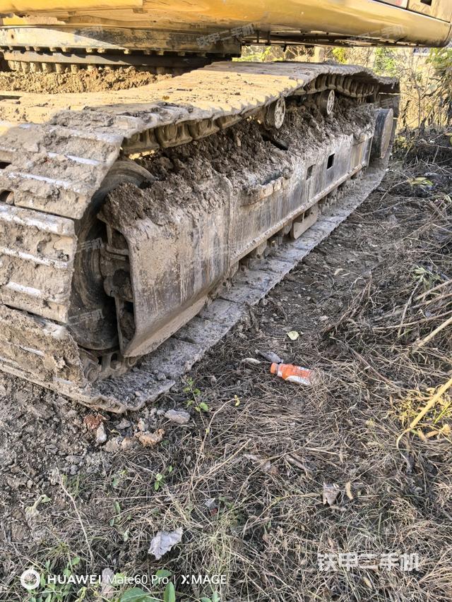 單側(cè)履帶整體（整機(jī)外觀）