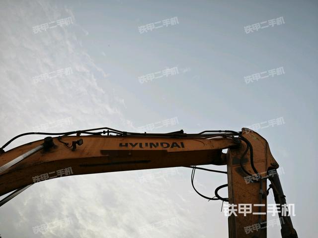 大臂整體?右側(工作和回轉裝置) 大臂整體?右側(工作和回轉裝置)